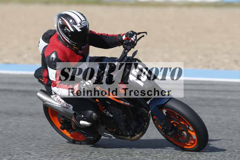 /Archiv-2025/01 24.-27.01.2025 Moto Center Thun Jerez/gruen-green/131
